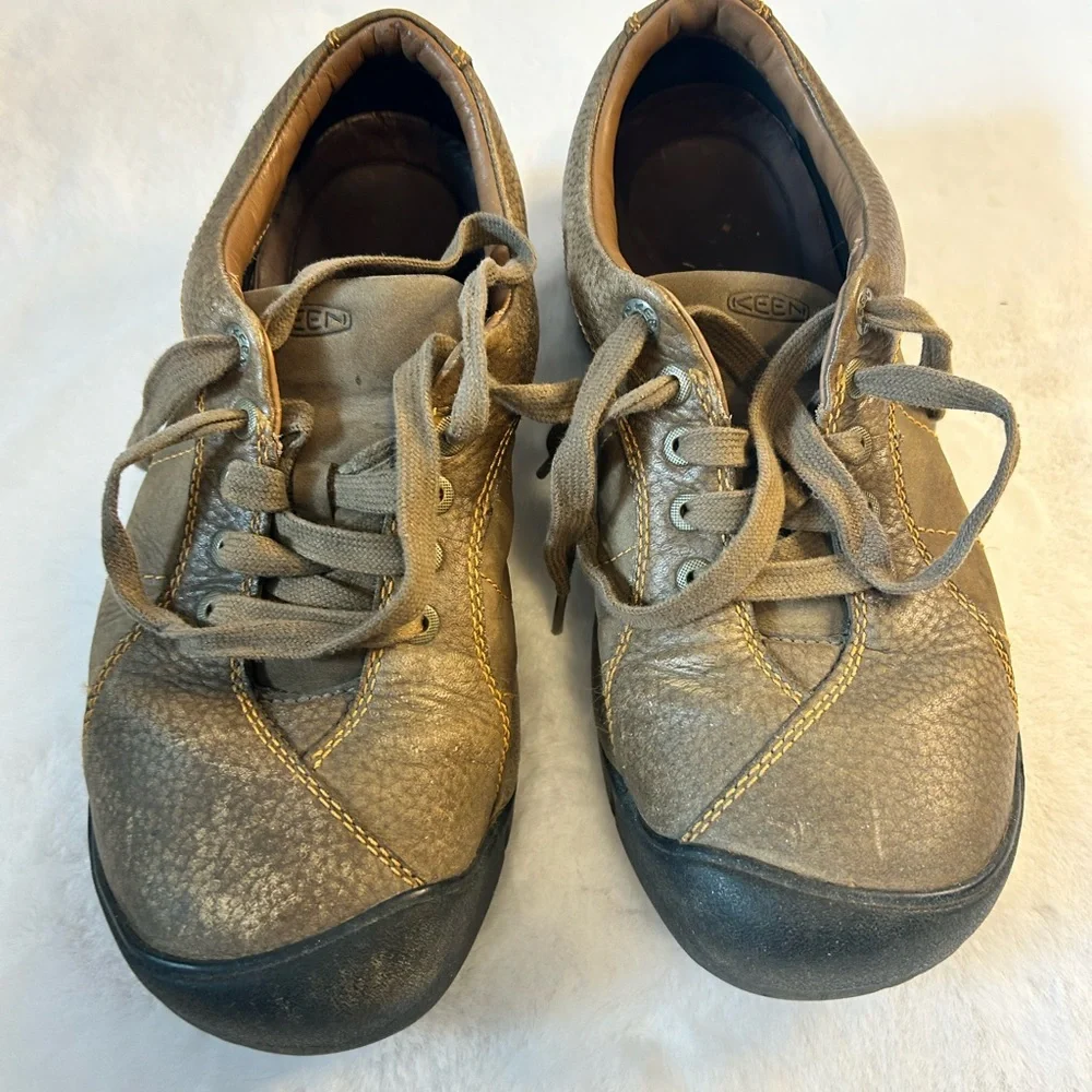 KEEN Austin Brown Leather Shoes Men’s 10 Comfort Casual Hiking